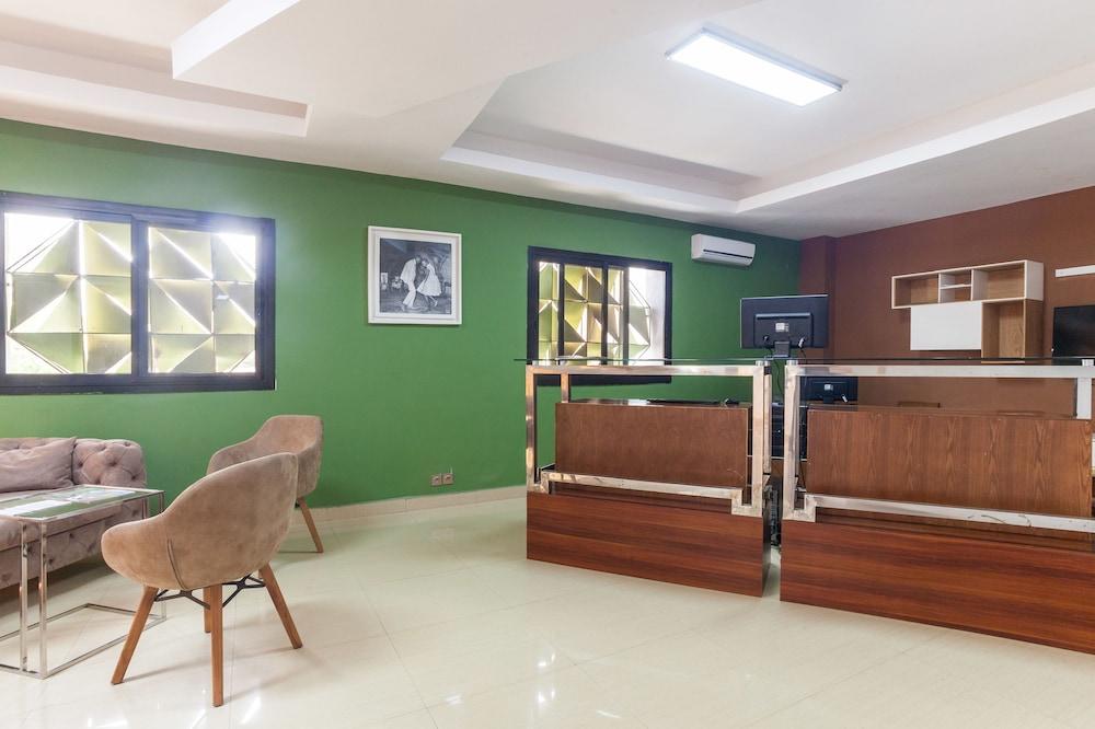 Wakola Hotel Cheikh Anta Дакар Экстерьер фото