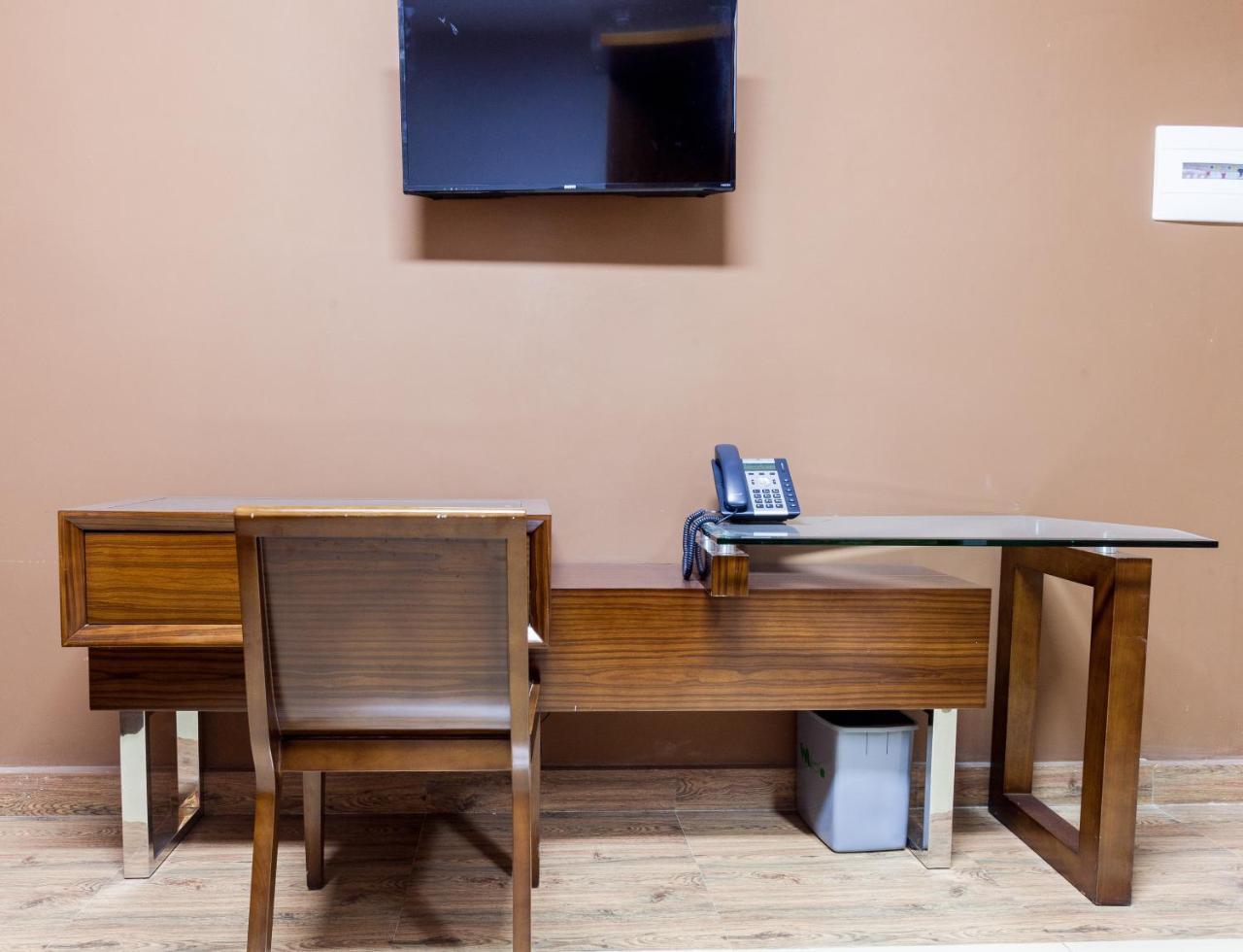 Wakola Hotel Cheikh Anta Дакар Экстерьер фото