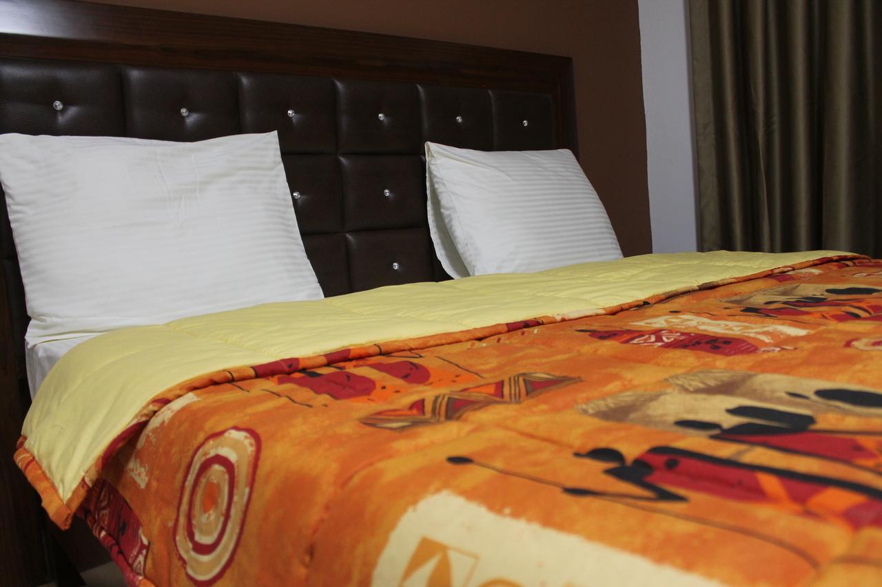 Wakola Hotel Cheikh Anta Дакар Экстерьер фото