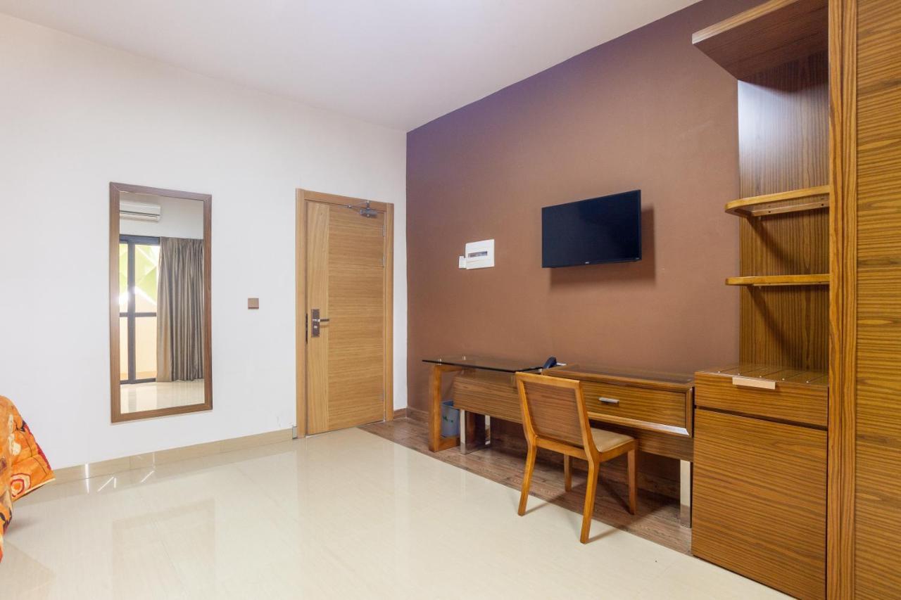 Wakola Hotel Cheikh Anta Дакар Экстерьер фото