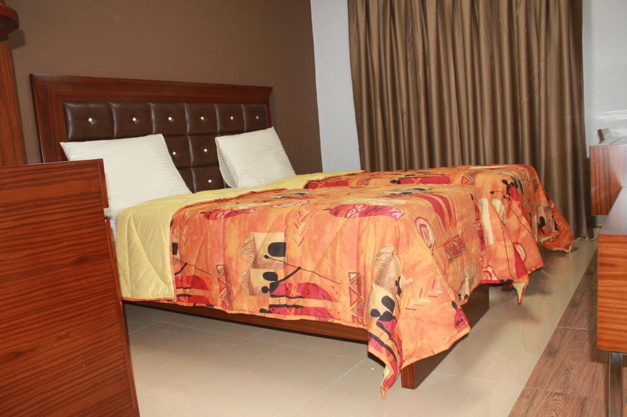Wakola Hotel Cheikh Anta Дакар Экстерьер фото