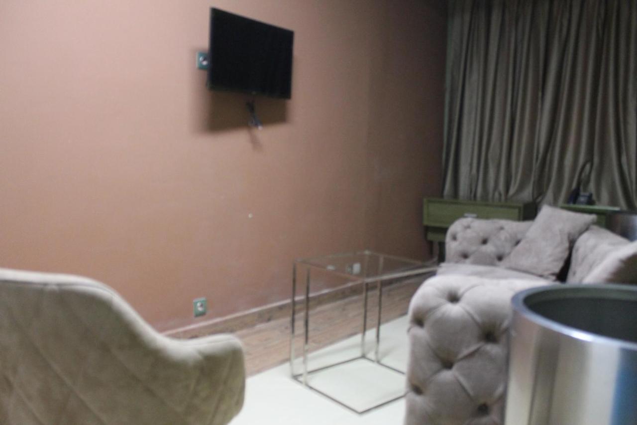 Wakola Hotel Cheikh Anta Дакар Экстерьер фото