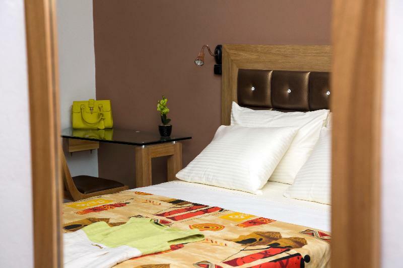Wakola Hotel Cheikh Anta Дакар Экстерьер фото